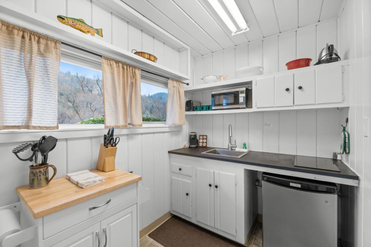 Indian Creek Lodge Douglas City 외부 사진