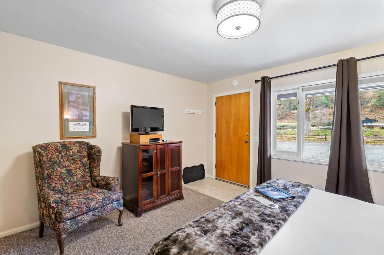 Indian Creek Lodge Douglas City 외부 사진